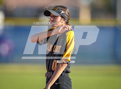 Thumbnail 2 in Gilbert @ Mesquite photogallery.
