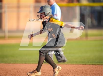 Thumbnail 3 in Gilbert @ Mesquite photogallery.
