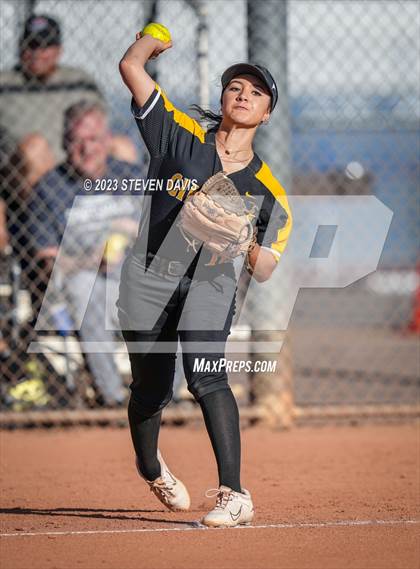 Thumbnail 2 in Gilbert @ Mesquite photogallery.