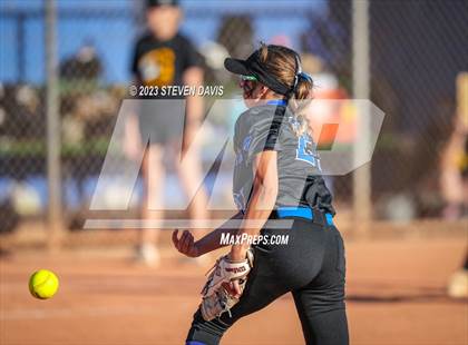 Thumbnail 1 in Gilbert @ Mesquite photogallery.