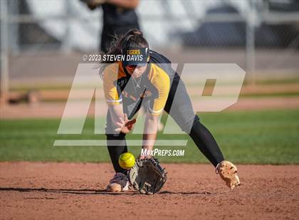 Thumbnail 3 in Gilbert @ Mesquite photogallery.