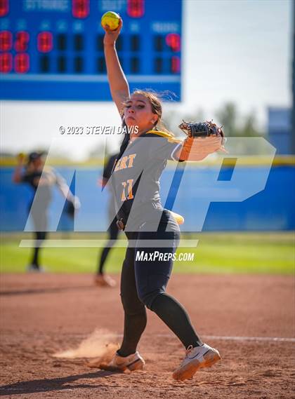 Thumbnail 3 in Gilbert @ Mesquite photogallery.
