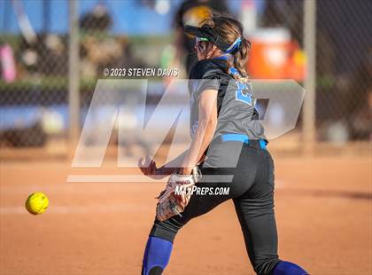 Thumbnail 1 in Gilbert @ Mesquite photogallery.