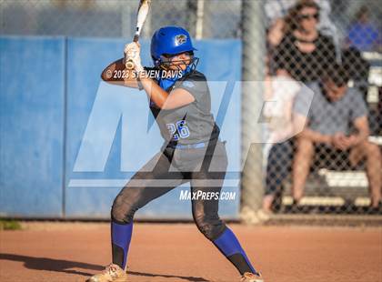 Thumbnail 1 in Gilbert @ Mesquite photogallery.