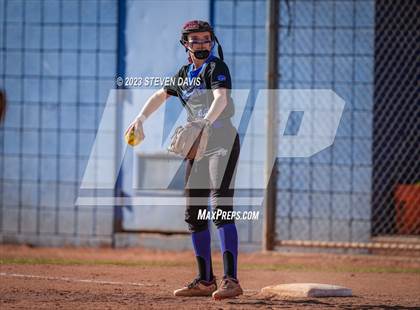 Thumbnail 1 in Gilbert @ Mesquite photogallery.