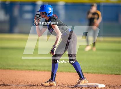 Thumbnail 1 in Gilbert @ Mesquite photogallery.