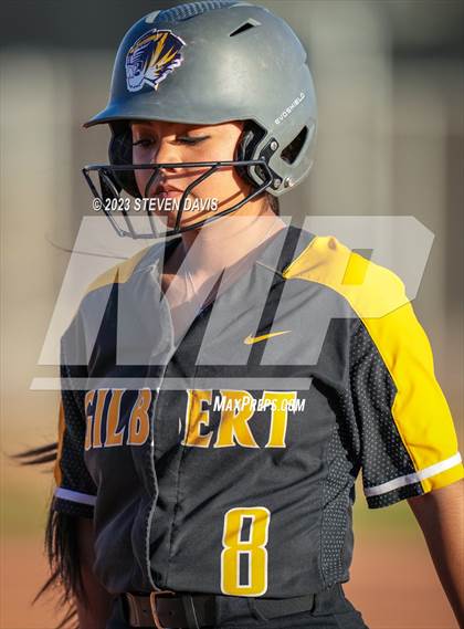 Thumbnail 3 in Gilbert @ Mesquite photogallery.