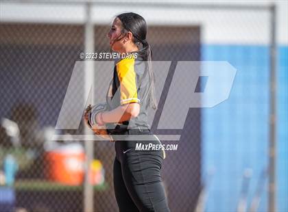 Thumbnail 3 in Gilbert @ Mesquite photogallery.