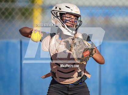 Thumbnail 3 in Gilbert @ Mesquite photogallery.