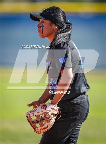 Thumbnail 1 in Gilbert @ Mesquite photogallery.