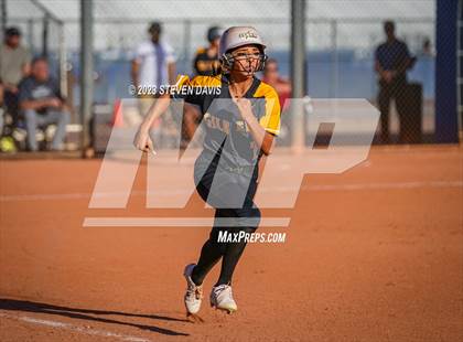 Thumbnail 1 in Gilbert @ Mesquite photogallery.