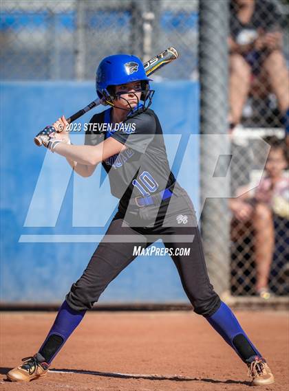 Thumbnail 1 in Gilbert @ Mesquite photogallery.