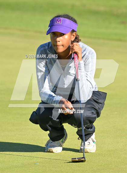 Thumbnail 1 in AIA Division I Championship photogallery.