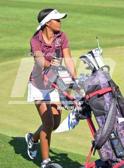 Thumbnail 2 in AIA Division I Championship photogallery.