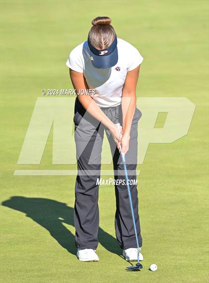 Thumbnail 3 in AIA Division I Championship photogallery.