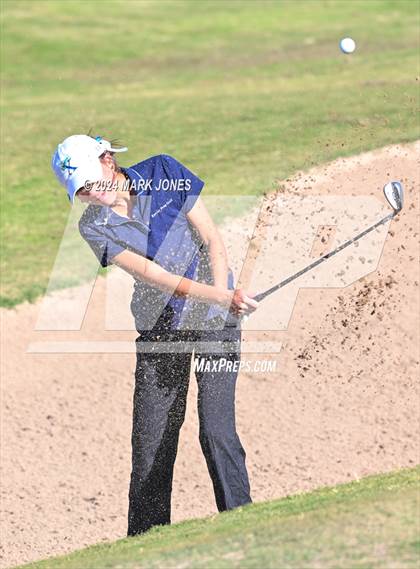 Thumbnail 2 in AIA Division I Championship photogallery.