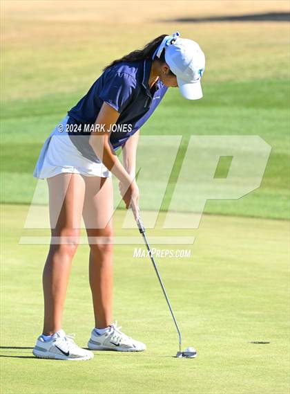 Thumbnail 1 in AIA Division I Championship photogallery.