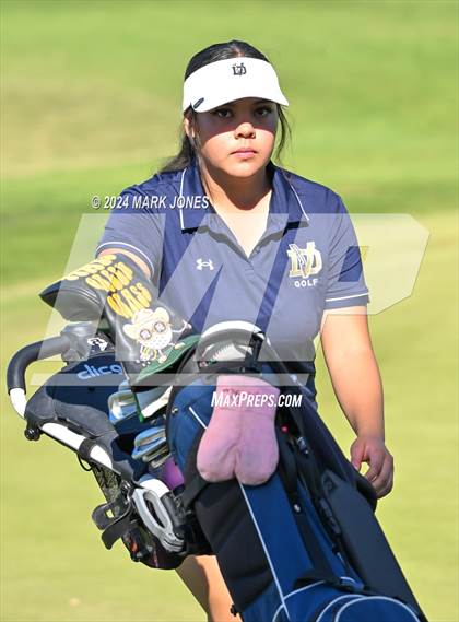 Thumbnail 3 in AIA Division I Championship photogallery.