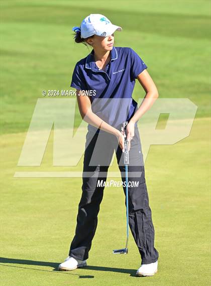 Thumbnail 1 in AIA Division I Championship photogallery.