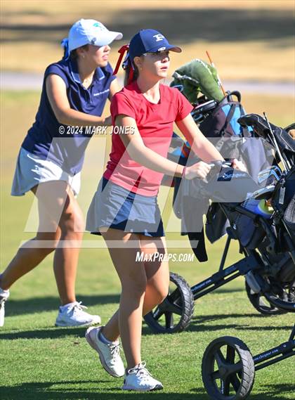 Thumbnail 1 in AIA Division I Championship photogallery.