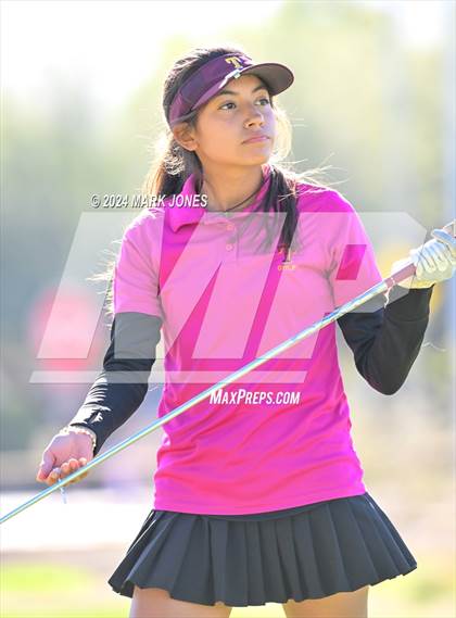 Thumbnail 3 in AIA Division I Championship photogallery.
