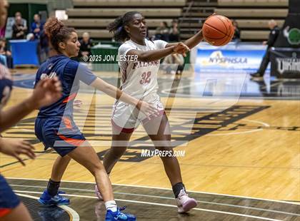 Thumbnail 2 in Liverpool vs. Albertus Magnus (NYSPHSAA Class AAA State Final) photogallery.