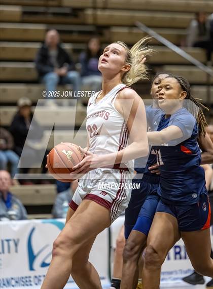 Thumbnail 1 in Liverpool vs. Albertus Magnus (NYSPHSAA Class AAA State Final) photogallery.