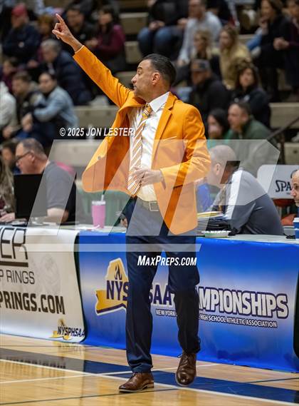Thumbnail 3 in Liverpool vs. Albertus Magnus (NYSPHSAA Class AAA State Final) photogallery.