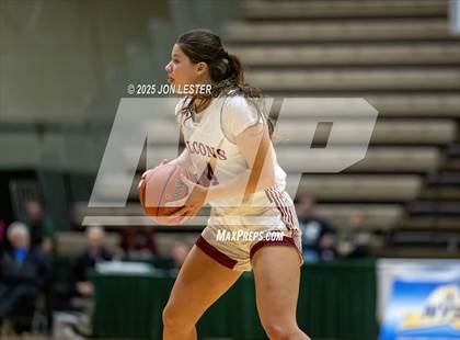 Thumbnail 2 in Liverpool vs. Albertus Magnus (NYSPHSAA Class AAA State Final) photogallery.