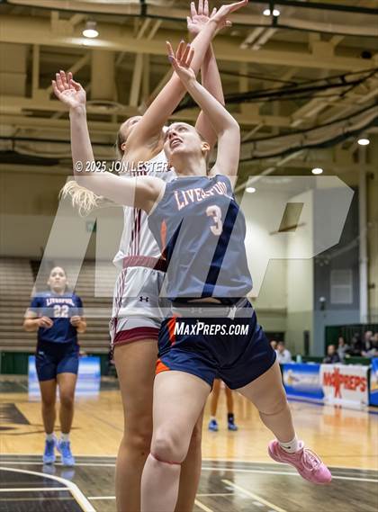 Thumbnail 1 in Liverpool vs. Albertus Magnus (NYSPHSAA Class AAA State Final) photogallery.