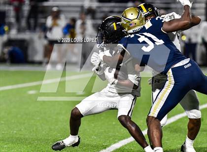 Thumbnail 3 in St. Frances Academy @ St. John Bosco (MaxPreps Game of the Week) photogallery.