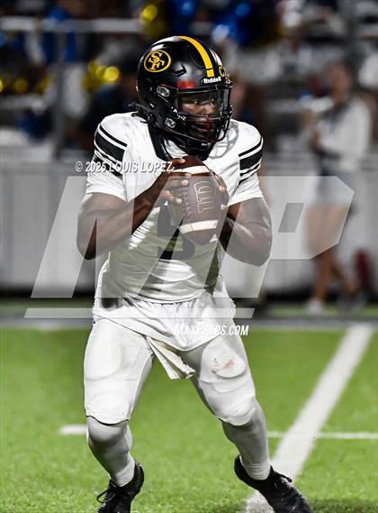 Thumbnail 3 in St. Frances Academy @ St. John Bosco (MaxPreps Game of the Week) photogallery.