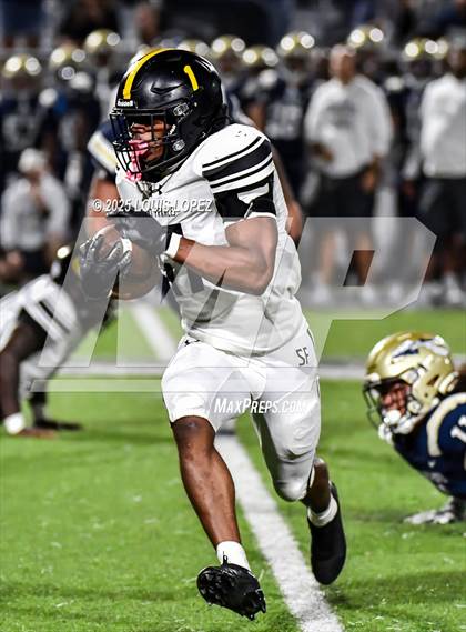 Thumbnail 3 in St. Frances Academy @ St. John Bosco (MaxPreps Game of the Week) photogallery.