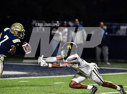 Thumbnail 2 in St. Frances Academy @ St. John Bosco (MaxPreps Game of the Week) photogallery.