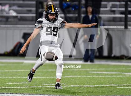 Thumbnail 2 in St. Frances Academy @ St. John Bosco (MaxPreps Game of the Week) photogallery.