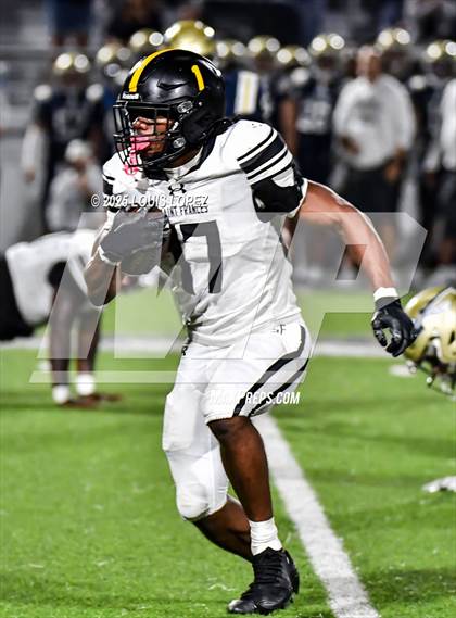 Thumbnail 2 in St. Frances Academy @ St. John Bosco (MaxPreps Game of the Week) photogallery.