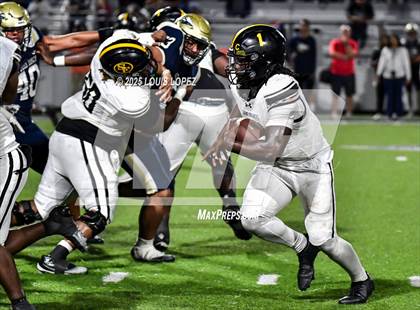Thumbnail 3 in St. Frances Academy @ St. John Bosco (MaxPreps Game of the Week) photogallery.