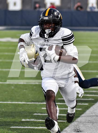 Thumbnail 1 in St. Frances Academy @ St. John Bosco (MaxPreps Game of the Week) photogallery.