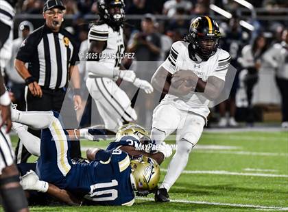 Thumbnail 2 in St. Frances Academy @ St. John Bosco (MaxPreps Game of the Week) photogallery.