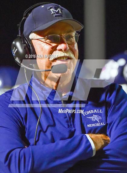Thumbnail 1 in Tomball Memorial vs Magnolia photogallery.