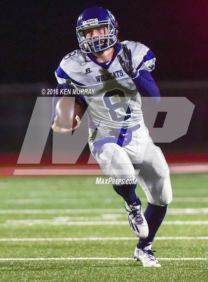 Thumbnail 3 in Tomball Memorial vs Magnolia photogallery.