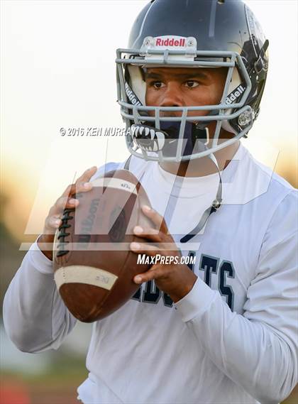 Thumbnail 1 in Tomball Memorial vs Magnolia photogallery.