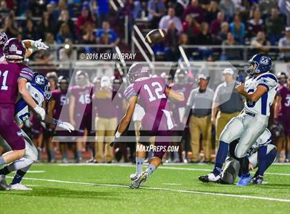 Thumbnail 3 in Tomball Memorial vs Magnolia photogallery.