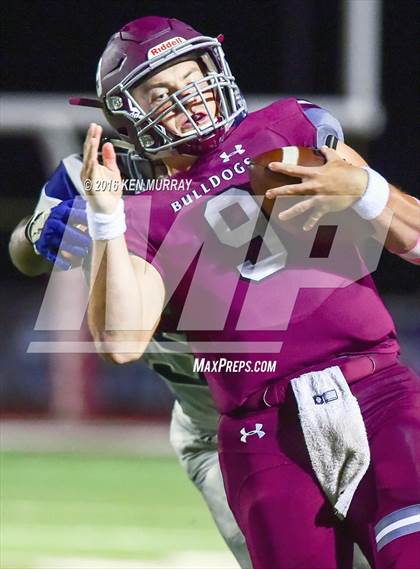 Thumbnail 1 in Tomball Memorial vs Magnolia photogallery.