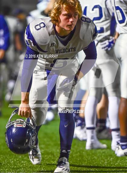 Thumbnail 2 in Tomball Memorial vs Magnolia photogallery.