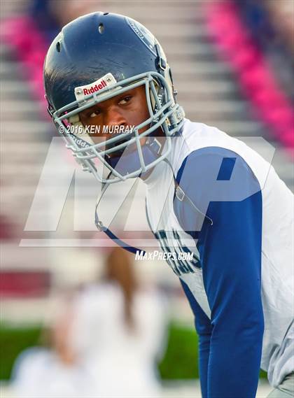 Thumbnail 1 in Tomball Memorial vs Magnolia photogallery.