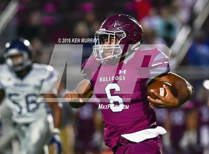 Thumbnail 1 in Tomball Memorial vs Magnolia photogallery.