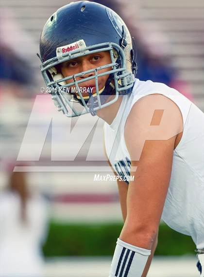 Thumbnail 2 in Tomball Memorial vs Magnolia photogallery.