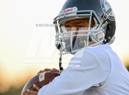Thumbnail 2 in Tomball Memorial vs Magnolia photogallery.