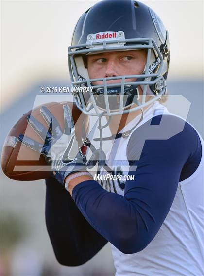 Thumbnail 2 in Tomball Memorial vs Magnolia photogallery.
